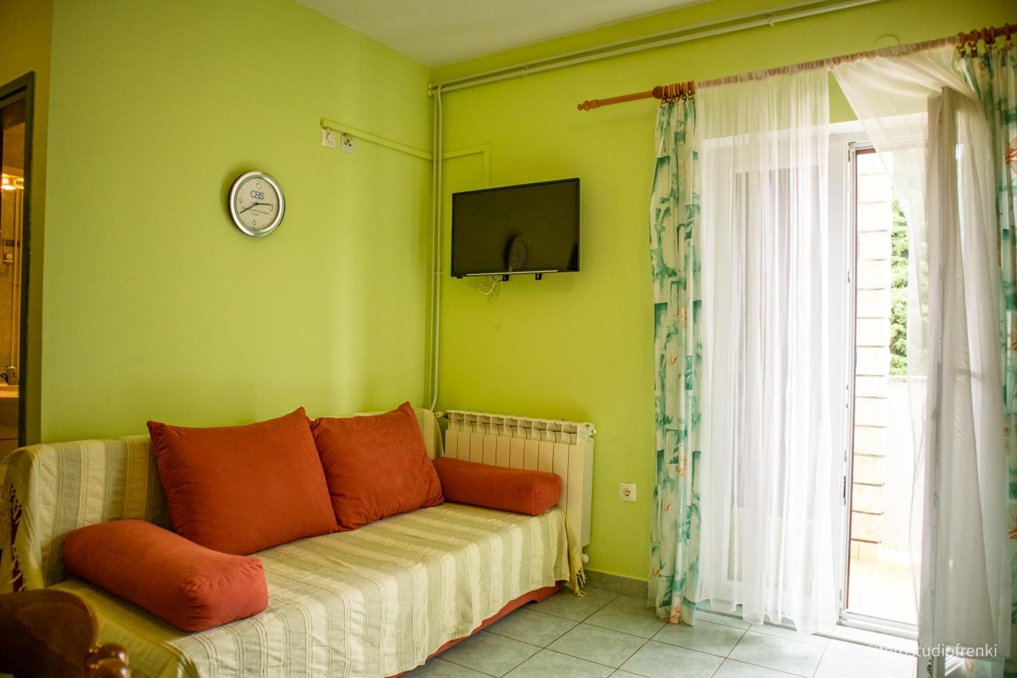 Guesthouse Marija โลปาร์ ภายนอก รูปภาพ