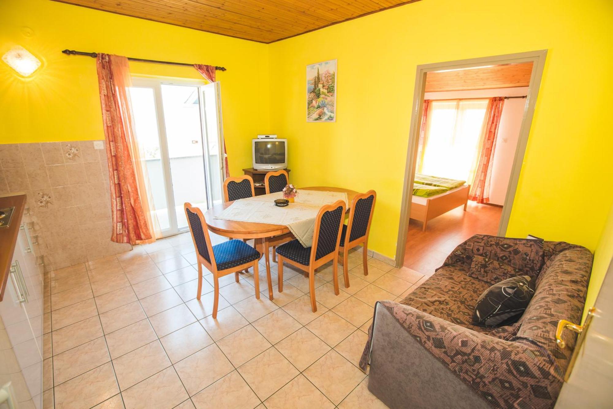 Guesthouse Marija โลปาร์ ภายนอก รูปภาพ